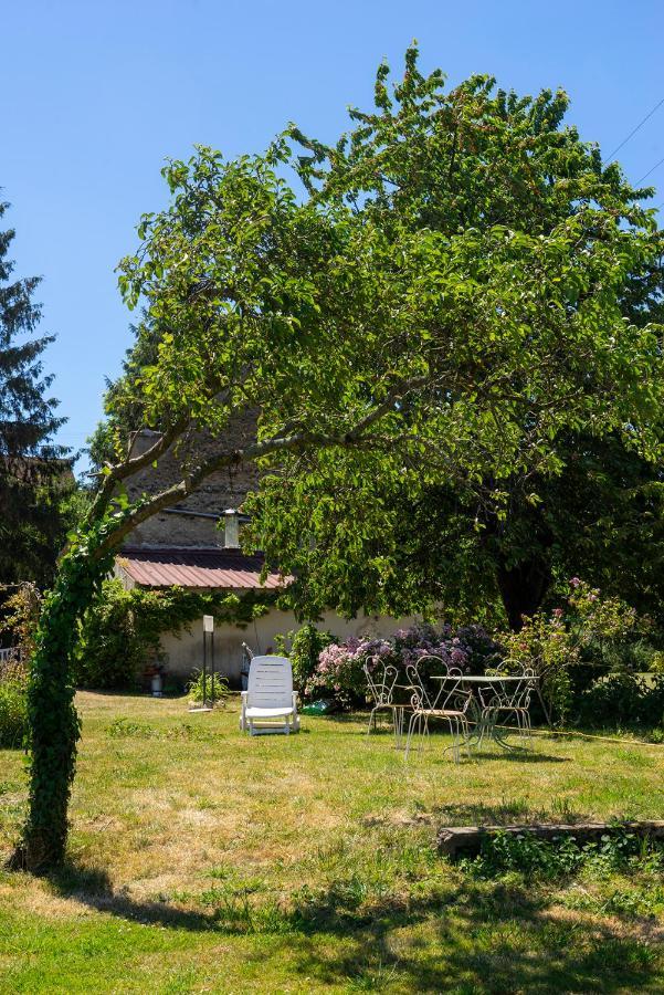 Chambre d'Hôtes chez Artiste Verrier, La Perrière - Perche Exterior foto